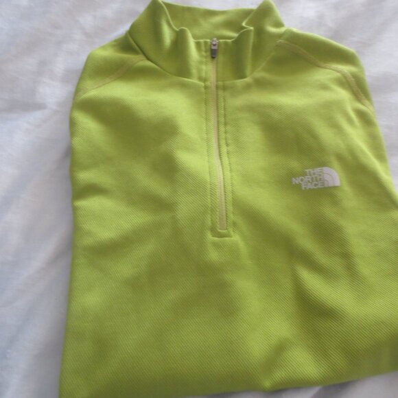 Brand New Men's North Faace 1/4 Zip Pull Over Long Sleeve Shirt - Size Medium. - Picture 2 of 12